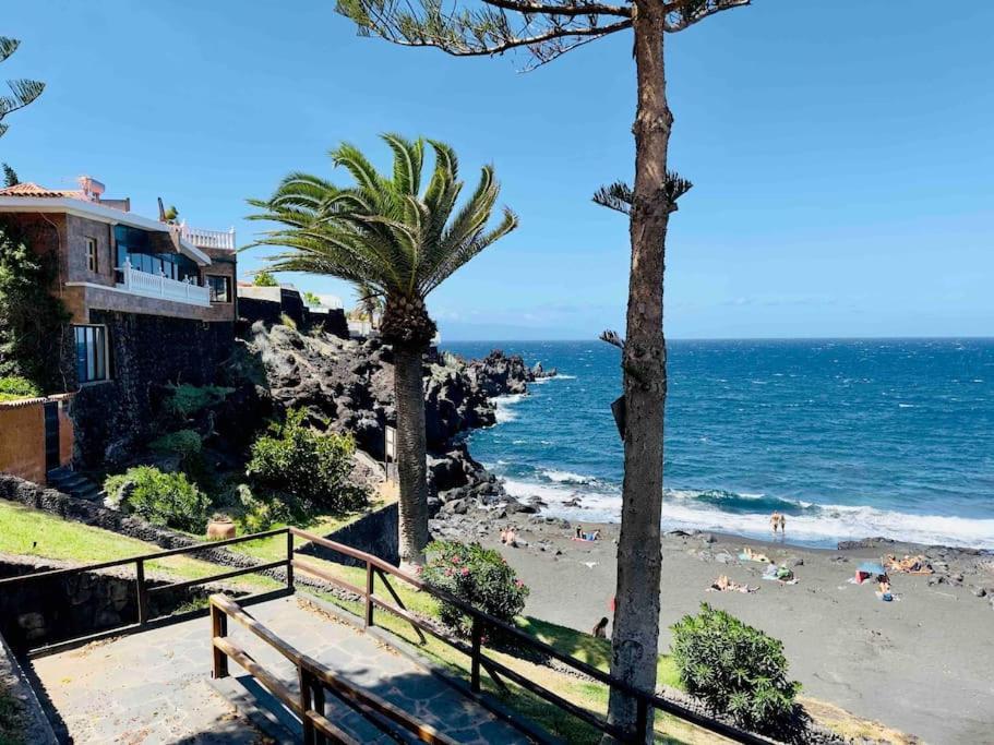 Beachfront Villa And Pool Puerto de Santiago  Bagian luar foto