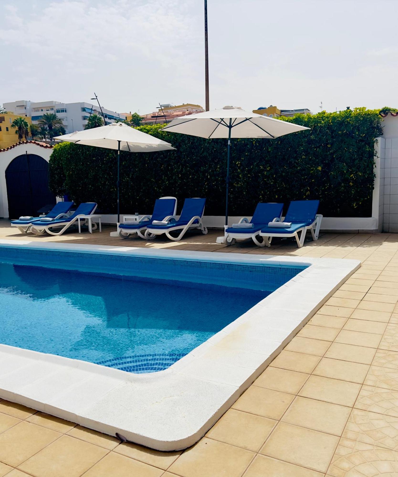 Beachfront Villa And Pool Puerto de Santiago  Bagian luar foto