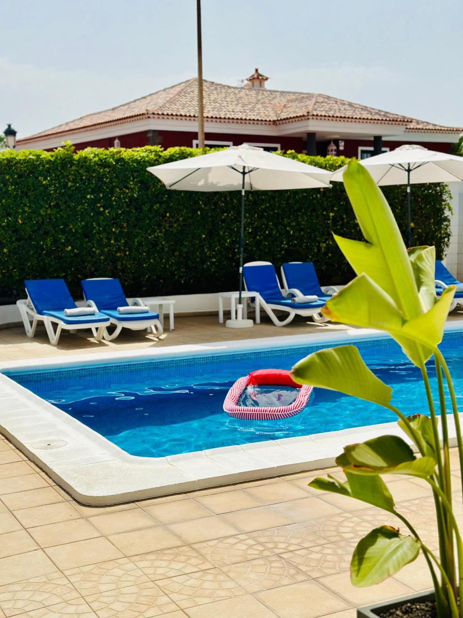 Beachfront Villa And Pool Puerto de Santiago  Bagian luar foto
